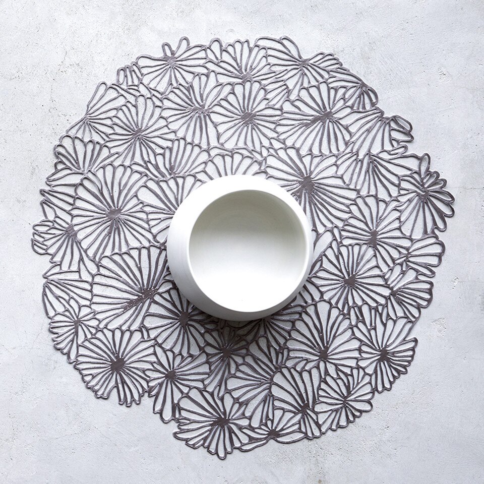 Chilewich Daisy Round Placemat, Gunmetal Williams Sonoma AU